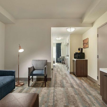 Hilton Garden Inn Charlotte/Ayrsley Exterior foto